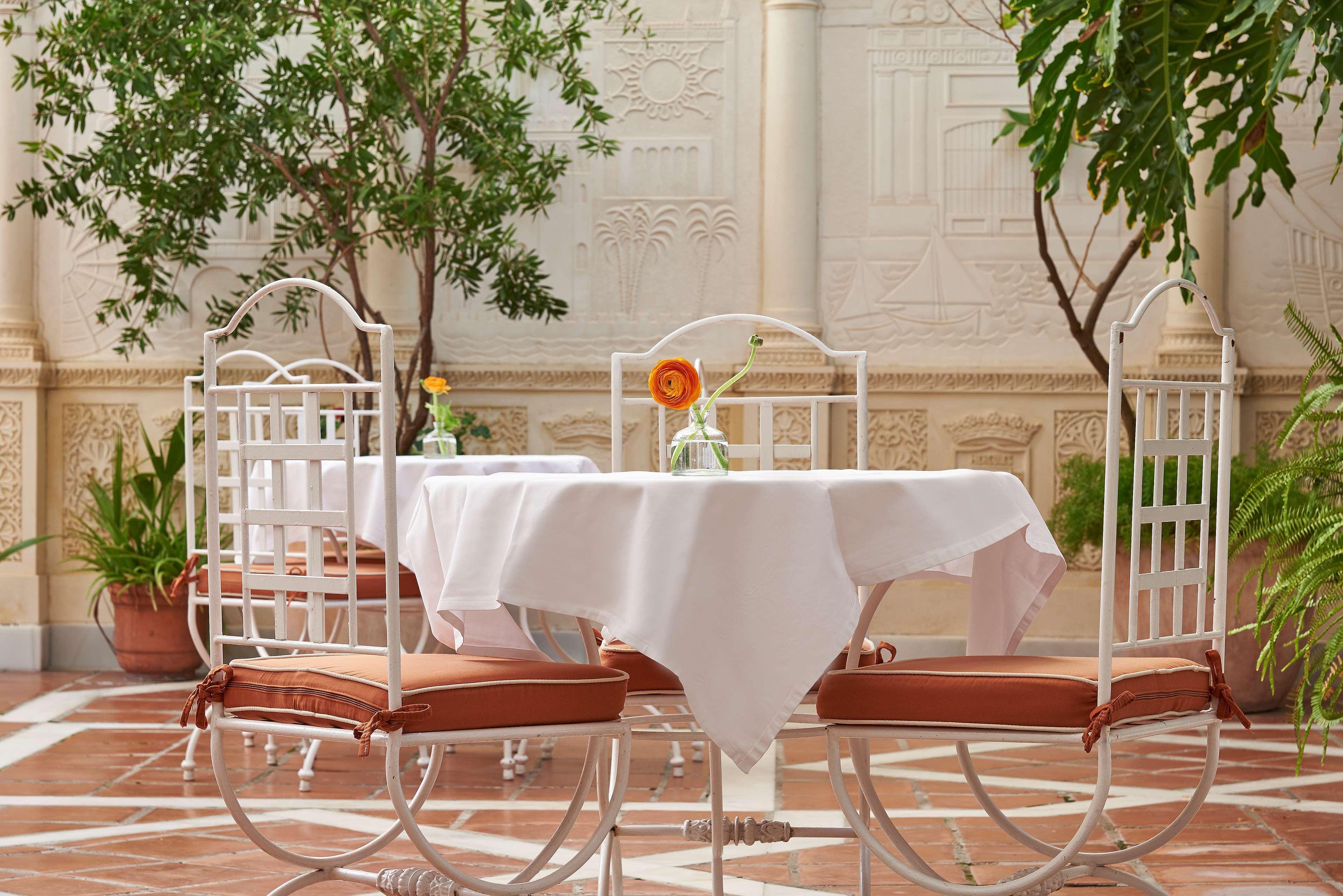 Nh Cordoba Califa Hotel Exterior photo